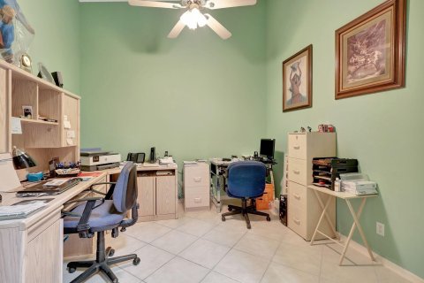 Villa ou maison à vendre à West Palm Beach, Floride: 2 chambres, 127.09 m2 № 1189678 - photo 18