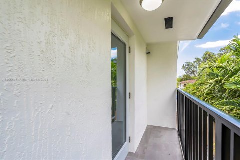 Appartement à louer à Miami, Floride: 2 chambres, 80.36 m2 № 1355179 - photo 19