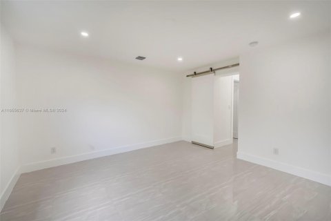 Appartement à louer à Miami, Floride: 2 chambres, 80.36 m2 № 1355179 - photo 12