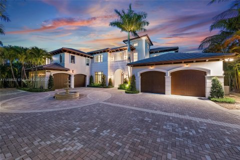 Villa ou maison à vendre à Palm Beach Gardens, Floride: 5 chambres, 686.73 m2 № 741393 - photo 1