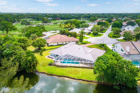 House in Palm Beach Gardens, Florida 3 bedrooms, 266.54 sq.m. № 1155657 - photo 11