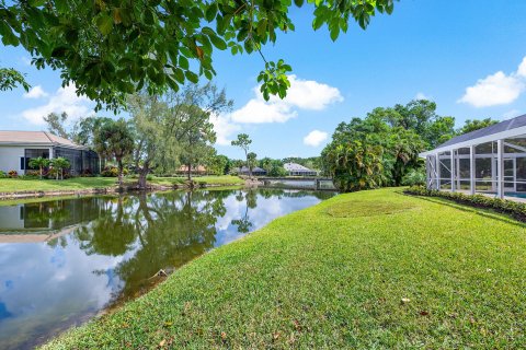 House in Palm Beach Gardens, Florida 3 bedrooms, 266.54 sq.m. № 1155657 - photo 16