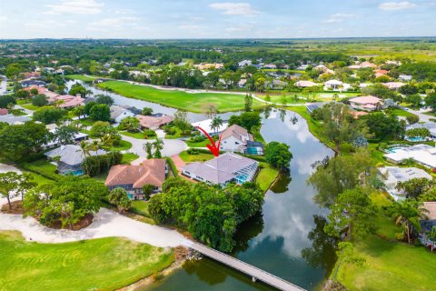 House in Palm Beach Gardens, Florida 3 bedrooms, 266.54 sq.m. № 1155657 - photo 6