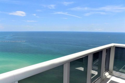 Condo in Sunny Isles Beach, Florida, 2 bedrooms  № 1078288 - photo 8