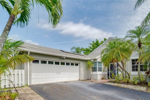Casa en venta en Sunrise, Florida, 3 dormitorios, 148.55 m2 № 1091616 - foto 2