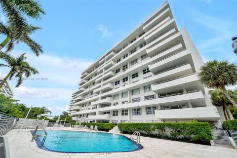 Condo in Key Biscayne, Florida, 2 bedrooms  № 1294700 - photo 29