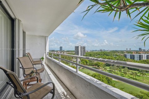 Copropriété à vendre à Aventura, Floride: 2 chambres, 108.6 m2 № 1294654 - photo 12