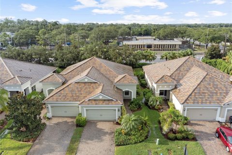 Villa ou maison à louer à Bradenton, Floride: 2 chambres, 132.11 m2 № 1357986 - photo 4