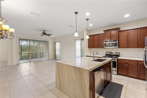 Villa ou maison à louer à Bradenton, Floride: 2 chambres, 132.11 m2 № 1357986 - photo 8