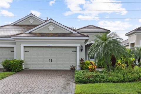 Villa ou maison à louer à Bradenton, Floride: 2 chambres, 132.11 m2 № 1357986 - photo 1