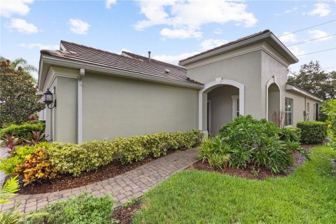 Villa ou maison à louer à Bradenton, Floride: 2 chambres, 132.11 m2 № 1357986 - photo 5