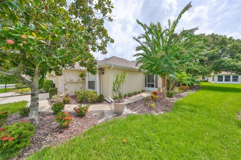 Condo in Sun City Center, Florida, 2 bedrooms  № 1359084 - photo 6