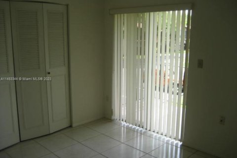 Condominio en alquiler en Miami, Florida, 1 dormitorio, 45.52 m2 № 911059 - foto 9