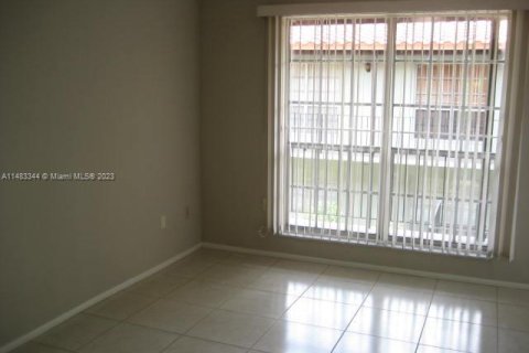 Copropriété à louer à Miami, Floride: 1 chambre, 45.52 m2 № 911059 - photo 10