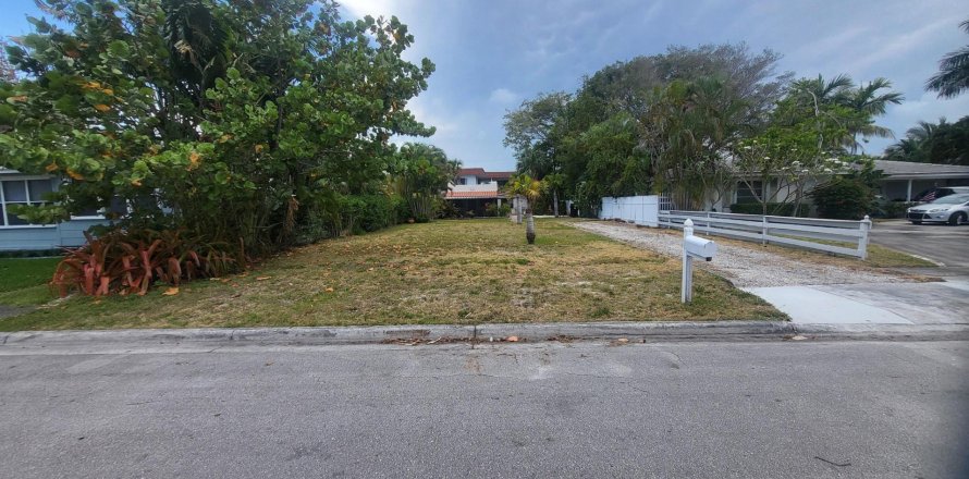 House in Lake Worth, Florida 1 bedroom, 63.73 sq.m. № 1077402