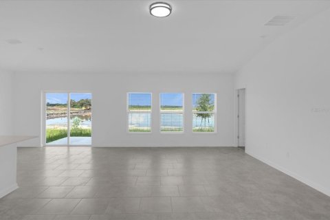 Villa ou maison à vendre à Kissimmee, Floride: 4 chambres, 179.86 m2 № 1320228 - photo 5