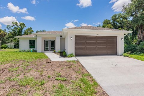 House in Port Charlotte, Florida 4 bedrooms, 144.56 sq.m. № 1320227 - photo 1