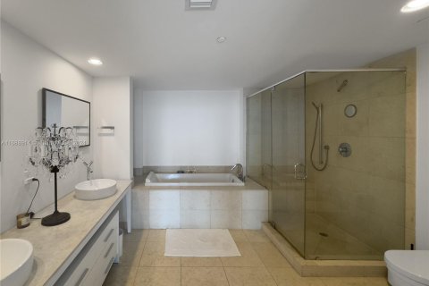 Condominio en venta en Miami, Florida, 2 dormitorios, 119.84 m2 № 1431434 - foto 10