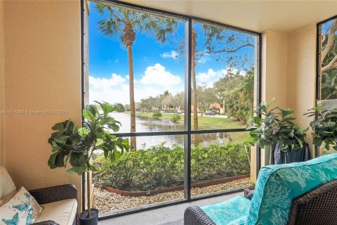 Condominio en venta en Palm Beach Gardens, Florida, 1 dormitorio, 76.09 m2 № 965188 - foto 1