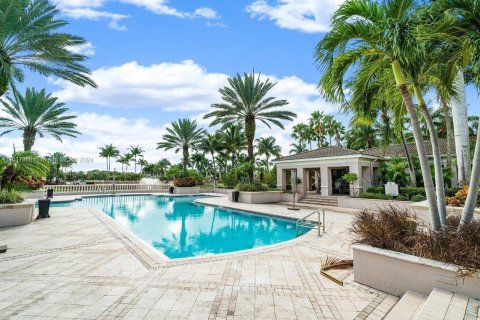 Condominio en venta en Palm Beach Gardens, Florida, 1 dormitorio, 76.09 m2 № 965188 - foto 21