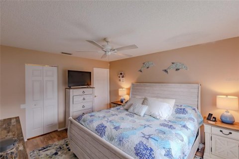 Condo in Bradenton, Florida, 2 bedrooms  № 1381357 - photo 15