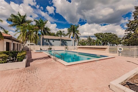 Condominio en venta en Bradenton, Florida, 2 dormitorios, 97.92 m2 № 1381357 - foto 29