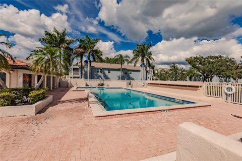 Condominio en venta en Bradenton, Florida, 2 dormitorios, 97.92 m2 № 1381357 - foto 27