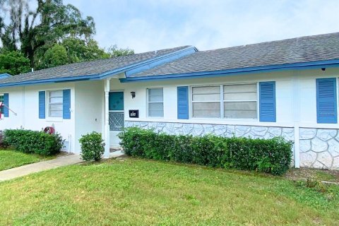 Copropriété à vendre à DeLand, Floride: 2 chambres, 90.95 m2 № 1381392 - photo 1