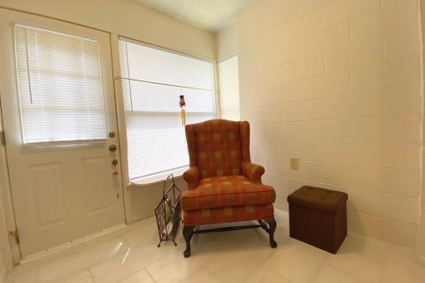 Condo in DeLand, Florida, 2 bedrooms  № 1381392 - photo 12