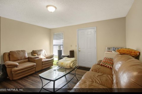 Duplex à vendre à Jacksonville, Floride: 4 chambres, 167.41 m2 № 772216 - photo 16