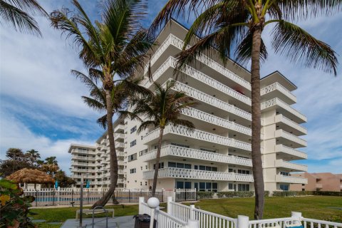 Condominio en venta en Hillsboro Beach, Florida, 2 dormitorios, 87.98 m2 № 992078 - foto 7