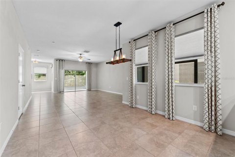 Touwnhouse à vendre à Riverview, Floride: 4 chambres, 204.76 m2 № 1339279 - photo 7