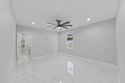 Villa ou maison à vendre à Tampa, Floride: 3 chambres, 142.98 m2 № 1339249 - photo 10