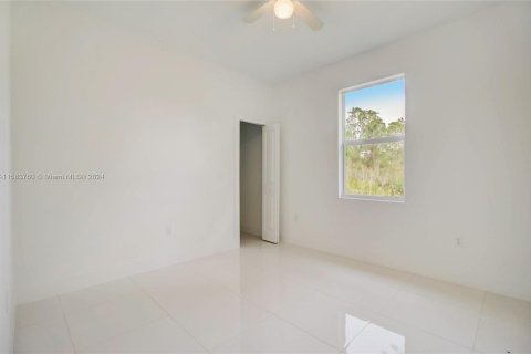 Casa en venta en Lehigh Acres, Florida, 3 dormitorios, 130.62 m2 № 1167940 - foto 19