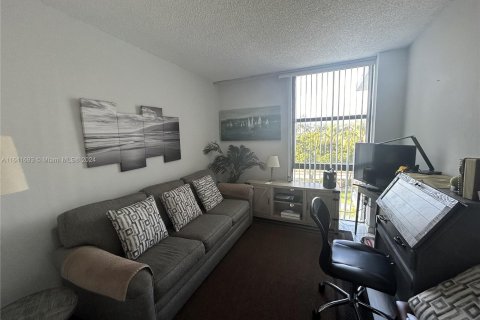 Condo in Aventura, Florida, 2 bedrooms  № 1319372 - photo 7