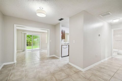 Casa en venta en New Port Richey, Florida, 2 dormitorios, 102.19 m2 № 1374079 - foto 11