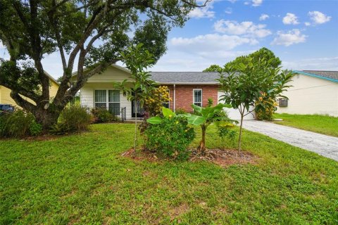 Villa ou maison à vendre à New Port Richey, Floride: 2 chambres, 102.19 m2 № 1374079 - photo 2