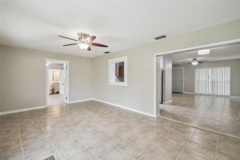 Casa en venta en New Port Richey, Florida, 2 dormitorios, 102.19 m2 № 1374079 - foto 19