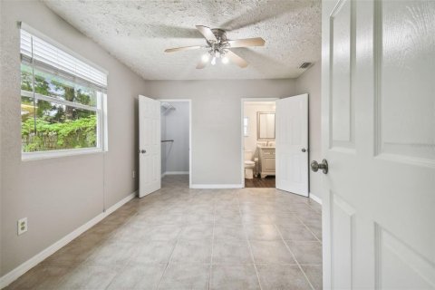 Villa ou maison à vendre à New Port Richey, Floride: 2 chambres, 102.19 m2 № 1374079 - photo 21