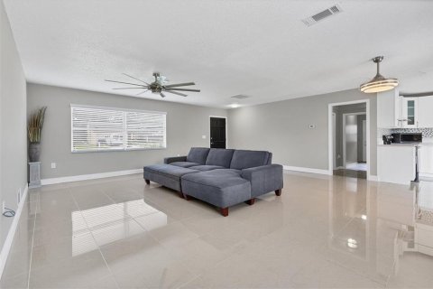 Casa en venta en Sarasota, Florida, 4 dormitorios, 174.66 m2 № 1374111 - foto 20