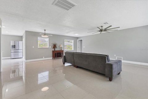 Casa en venta en Sarasota, Florida, 4 dormitorios, 174.66 m2 № 1374111 - foto 18