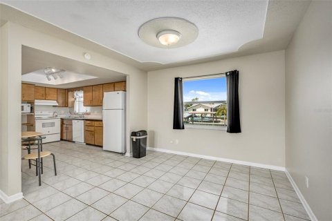 Casa en venta en Merrit Island, Florida, 4 dormitorios, 169.08 m2 № 1111207 - foto 10