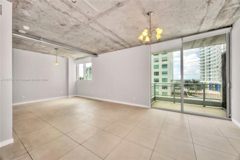 Copropriété à vendre à Miami, Floride: 59.27 m2 № 1403081 - photo 6