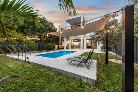 Casa en venta en Wilton Manors, Florida, 5 dormitorios, 313.55 m2 № 1172046 - foto 2