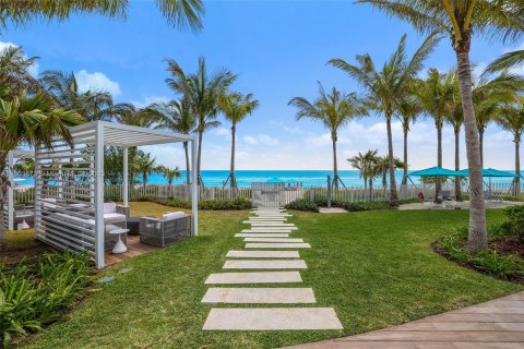 Condominio en venta en Sunny Isles Beach, Florida, 4 dormitorios, 286.14 m2 № 923871 - foto 4