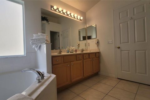 Casa en venta en Kissimmee, Florida, 5 dormitorios, 182.09 m2 № 1362112 - foto 15