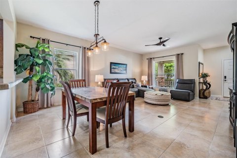 Casa en venta en Land O' Lakes, Florida, 5 dormitorios, 272.3 m2 № 1362108 - foto 10