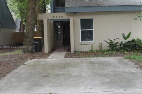 Townhouse in Jacksonville, Florida 3 bedrooms № 1310228 - photo 2