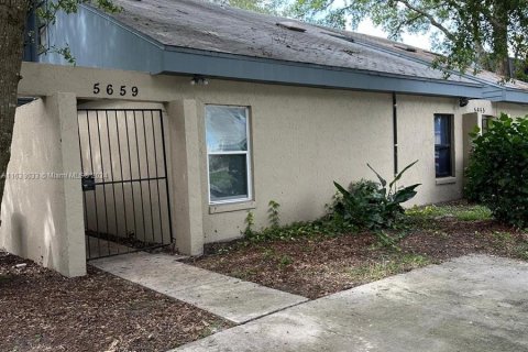 Townhouse in Jacksonville, Florida 3 bedrooms № 1310228 - photo 4