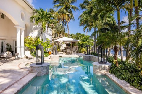 Casa en venta en Fort Lauderdale, Florida, 5 dormitorios, 534.37 m2 № 846208 - foto 16
